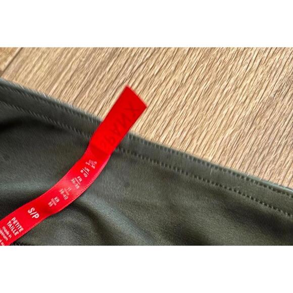 Spanx Women's Green Faux Leather Pants Size S - Picture 2 of 2